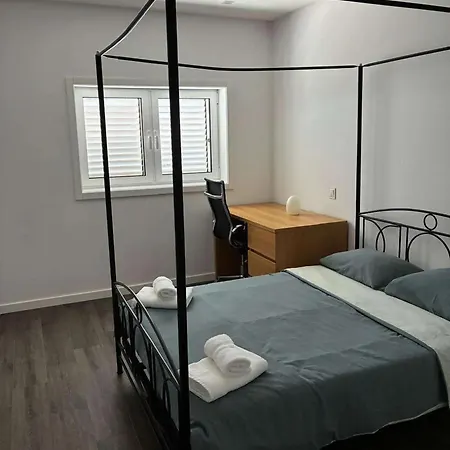 Spacious With Jacuzzi In Apartment Freixo de Baixo